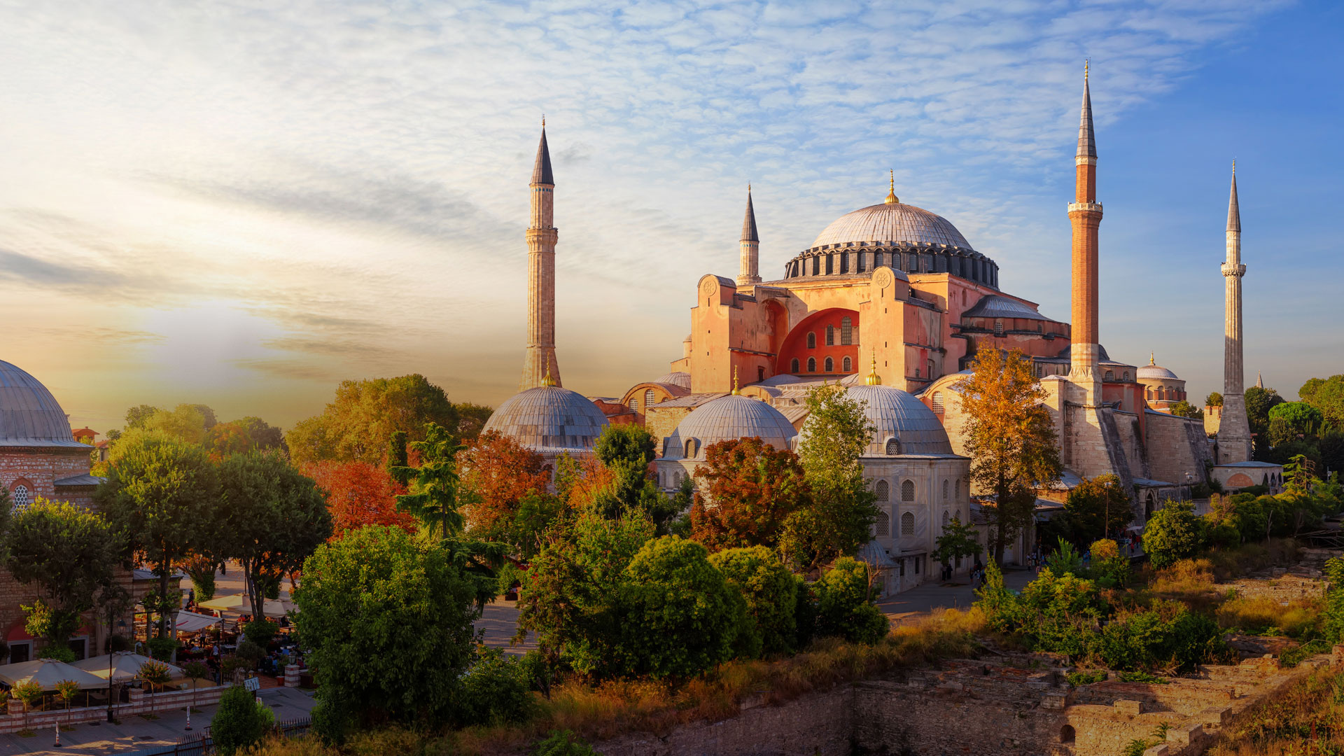 Book flights to Türkiye